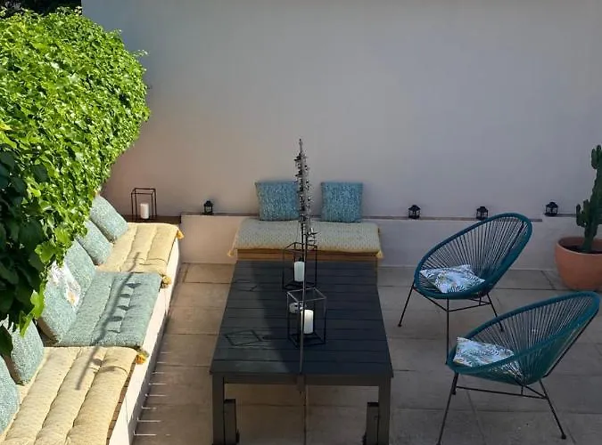 Bed and Breakfast Les Fleurs Cannes